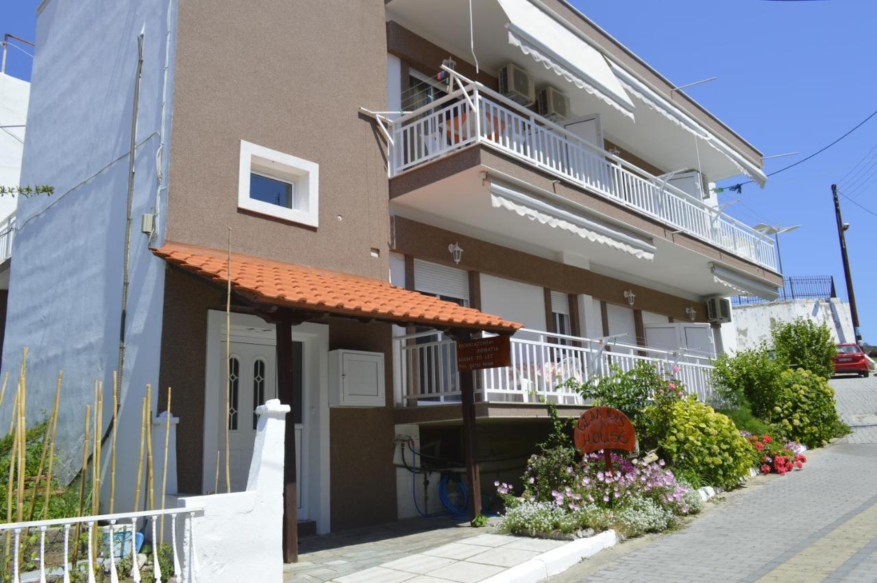 אפרטהוטל סארטי Giannas House מראה חיצוני תמונה